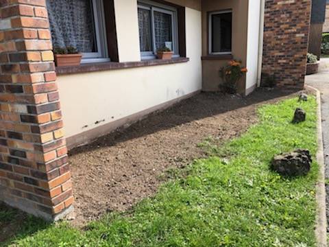 Paysagiste pour le nettoyage d'allées avec crédit d'impôt proche Etretat 76